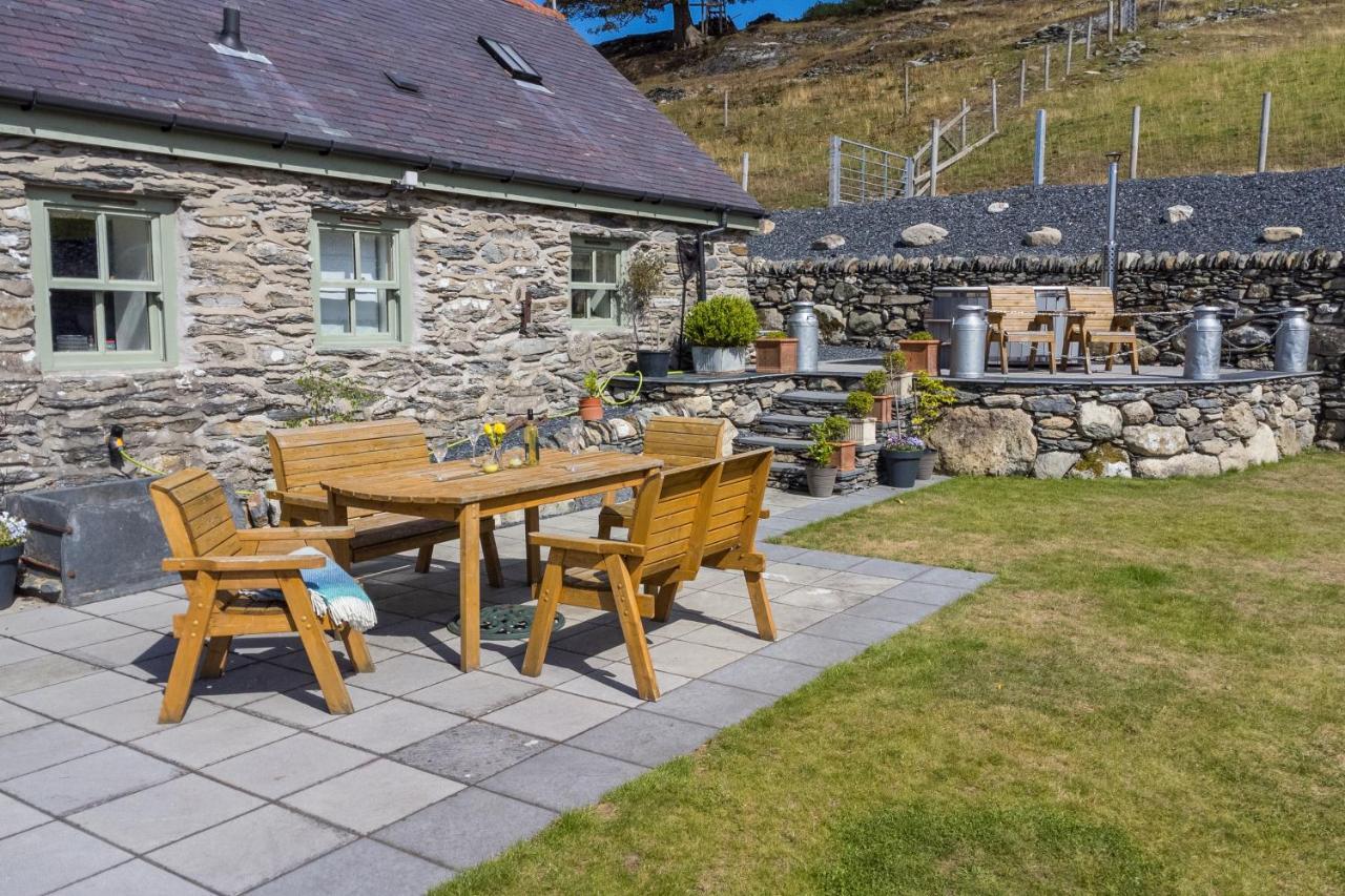 Finest Retreats - Moelis Granary - Luxury Cottage With Hot Tub Llandrillo المظهر الخارجي الصورة